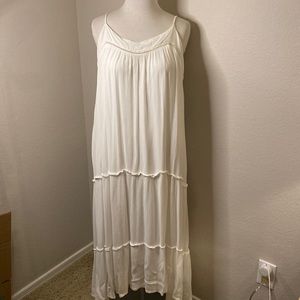 💕 Xhilaration XL white dress 💕